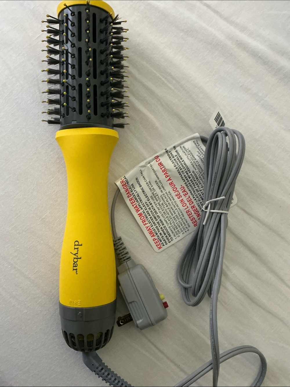 The half shot small round blow-dryer brush - Picture 2 of 5
